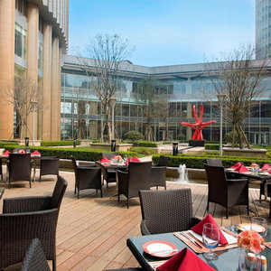 Hotel Sheraton Grand Shanghai Pudong Hotel & Residences cazare Pudong