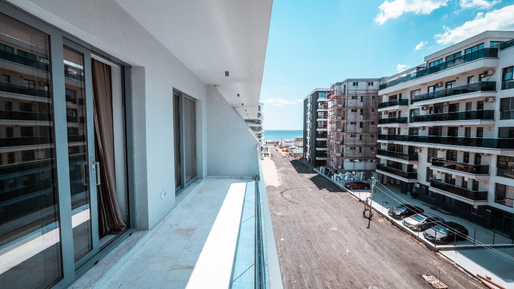 Wave 4 Apartments
