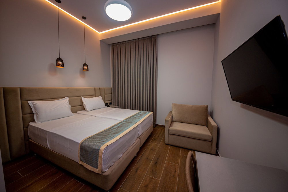 City Center Hotel