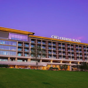 Hotel Crowne Plaza Zunhua Hot Spring Town By Ihg cazare Xiaotangshan