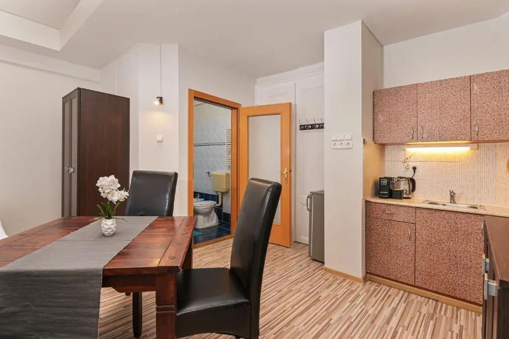 Hotel Világóra Apartman