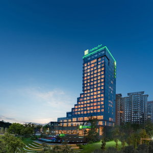 Hotel Holiday Inn Luzhou Longjian By Ihg cazare Luzhou