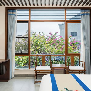 Hotel Poltton Liuzhou Yaobu Ancientpanlongshan cazare Luorong