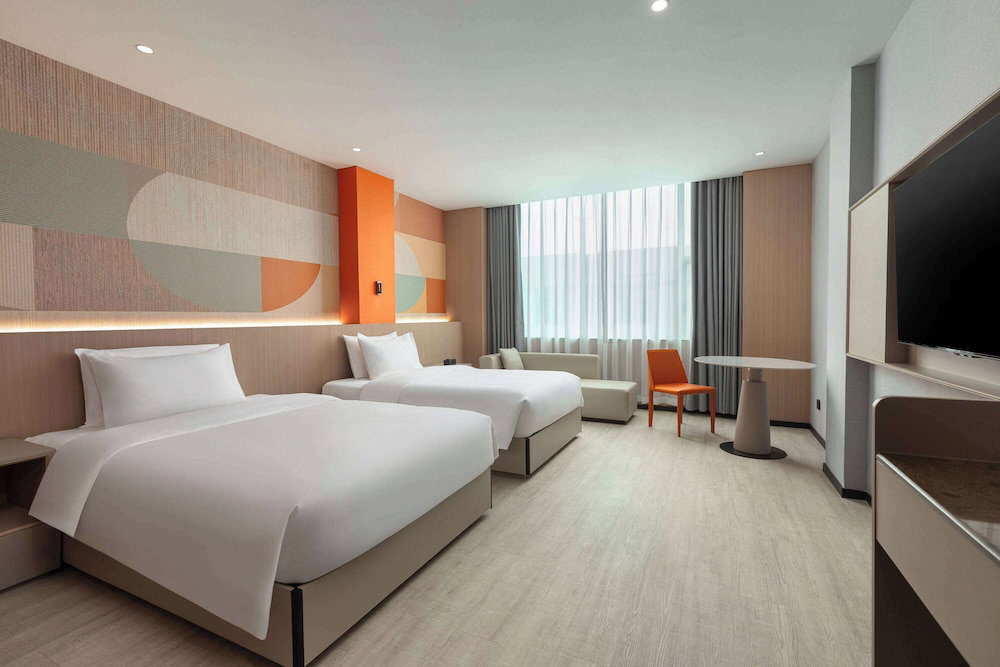 Hotel Hawthorn By Wyndham Guangzhou Baiyun Airport
