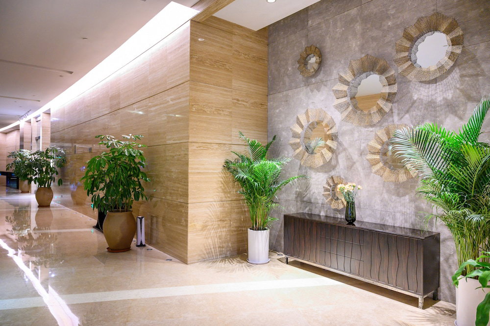 Hotel Crowne Plaza Huizhou By Ihg