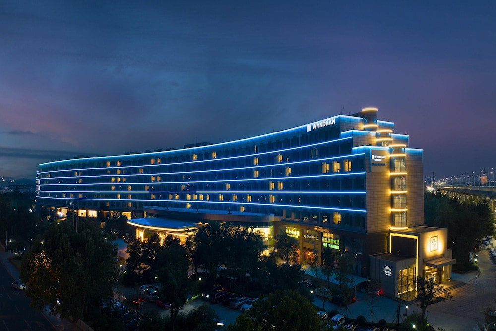 Hotel Wyndham Qingdao