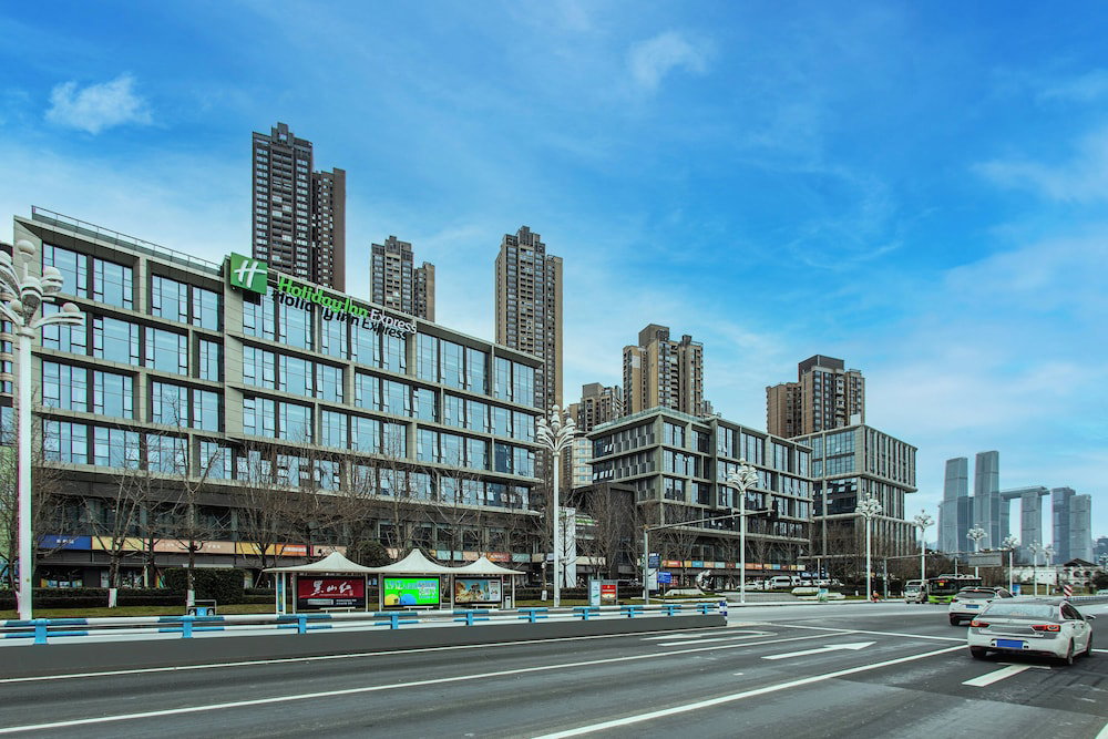 Hotel Holiday Inn Express Chongqing Nanbin Road By Ihg
