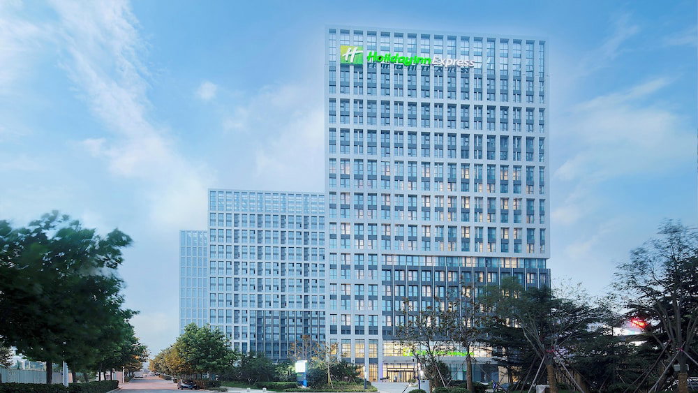 Hotel Holiday Inn Express Qingdao West Coast By Ihg