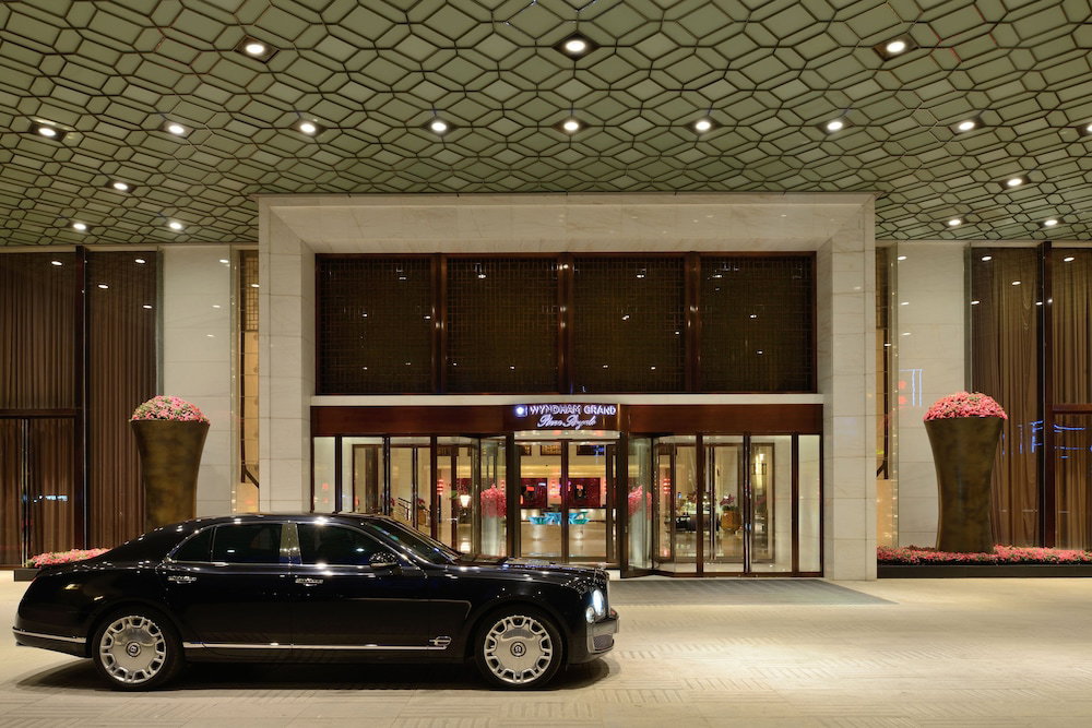 Hotel Wyndham Grand Plaza Royale Colorful Yunnan Kunming