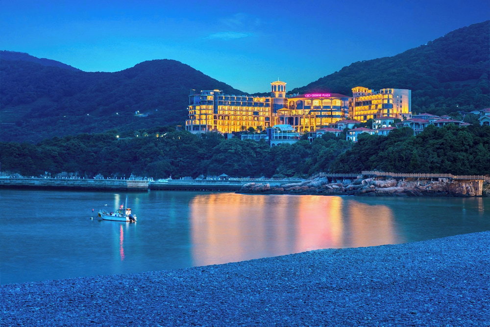 Hotel Crowne Plaza Zhoushan Seaview By Ihg