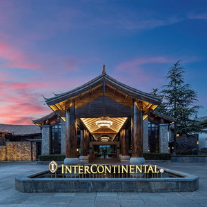 Hotel Intercontinental Lijiang Ancient Town Resort By Ihg cazare Lijiang