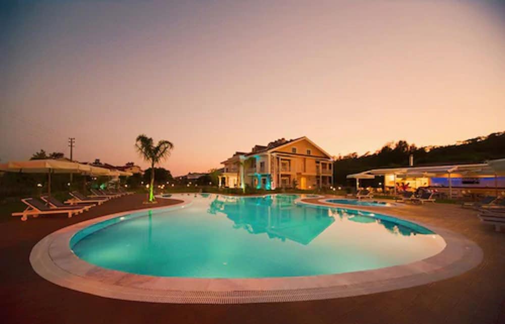Grand Göcek Hotel