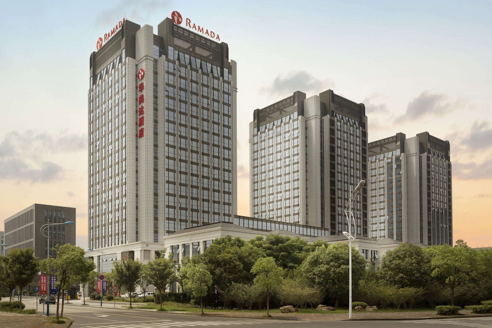 Hotel Ramada Jiaxing