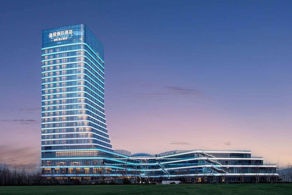 Hotel Crowne Plaza Linyi Olympic Sports Centre By Ihg