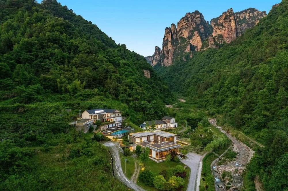 Hotel Avatar Peaks Resort