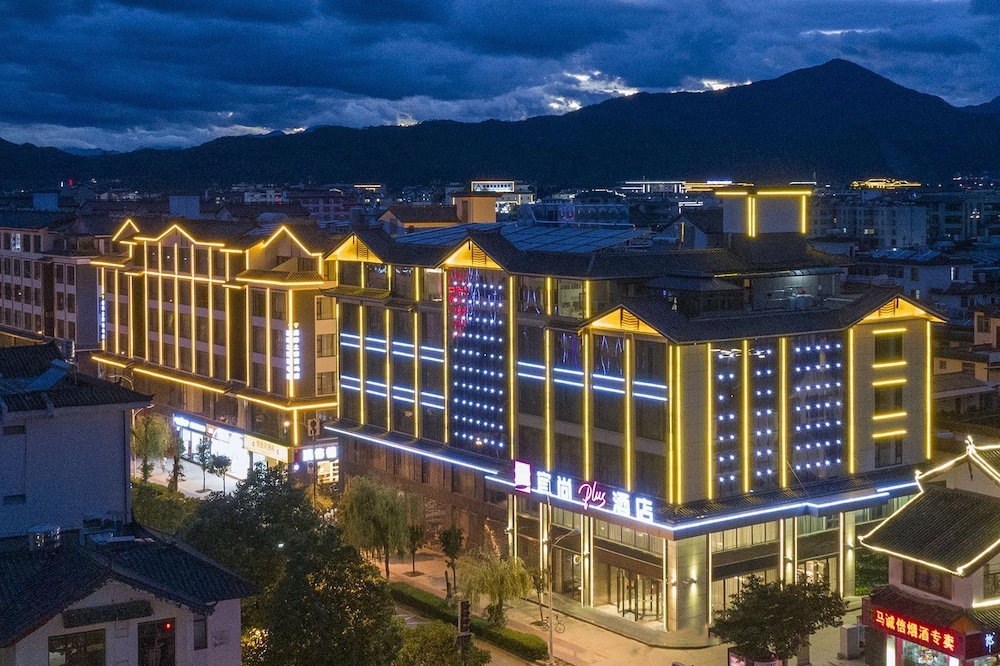 Hotel Lijiang Old Town Echarm Plus Hotel