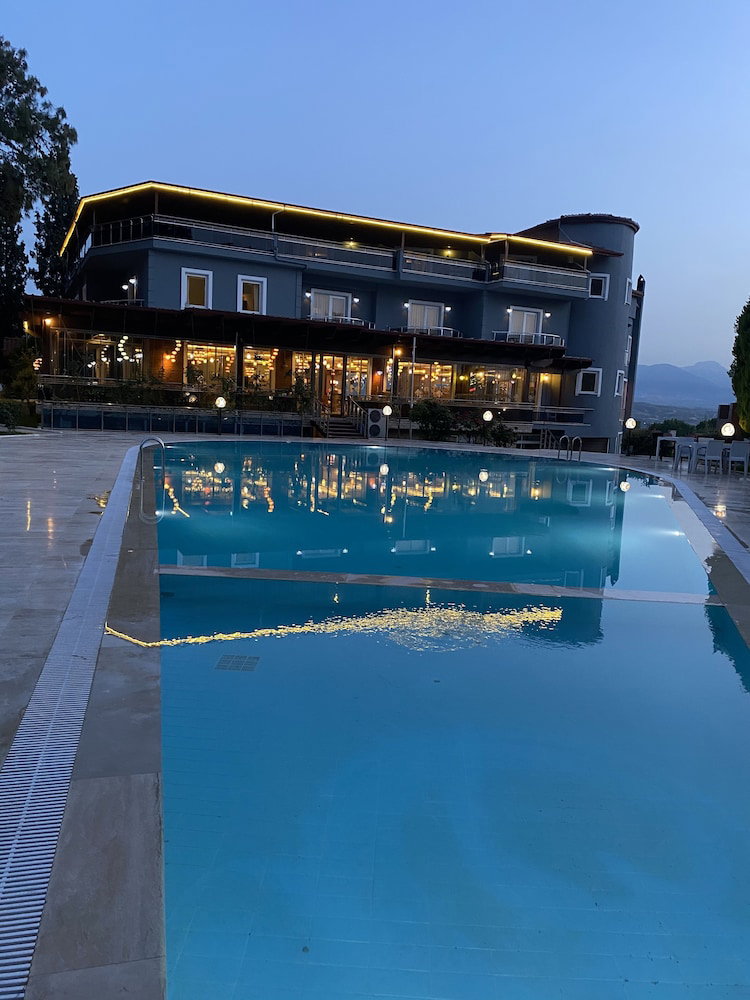 Hotel Pamukkale White Heaven Suite Hotel