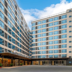 Hotel Guangzhou Baiyun Airport Rezen Select Hotel cazare Huashan