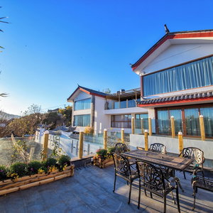 Hotel Cloudhaven Retreat (花开花落半山居) cazare Lijiang
