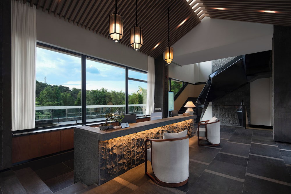 Hotel Heart Retret Seasons Village