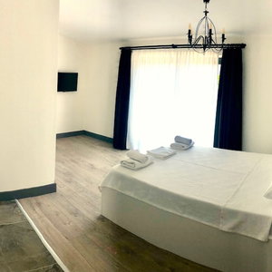 Hotel Victoria Hotel And Lounge cazare Foca