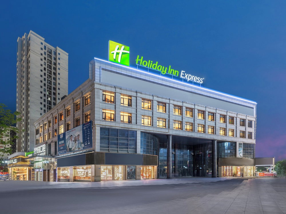 Hotel Holiday Inn Express Chongqing Tongliang By Ihg