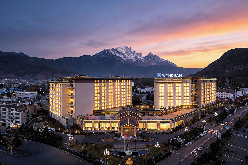 Hotel Wyndham Lijiang Yulong