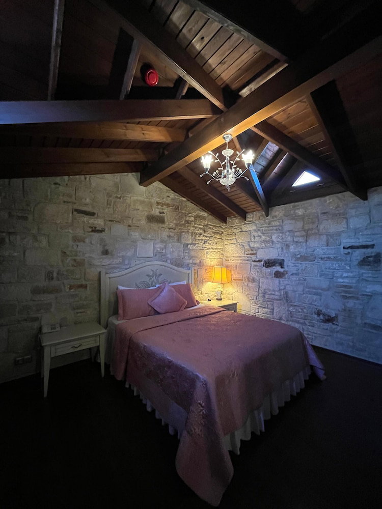 Griffon Boutique Hotel - Boutique Class