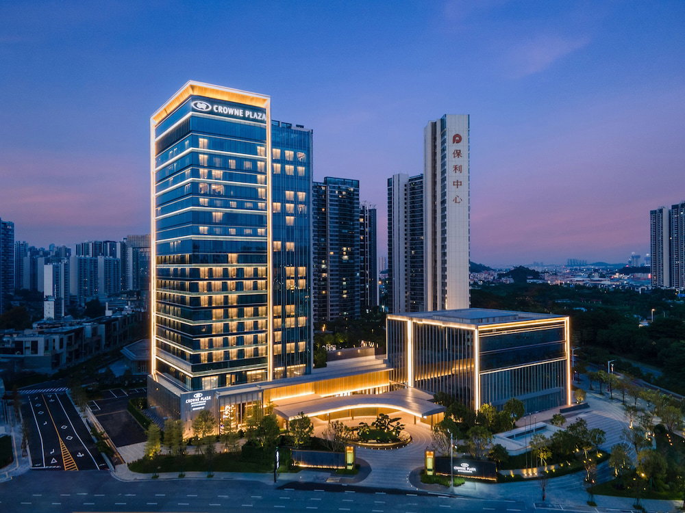 Hotel Crowne Plaza Jiangmen Binjiang By Ihg