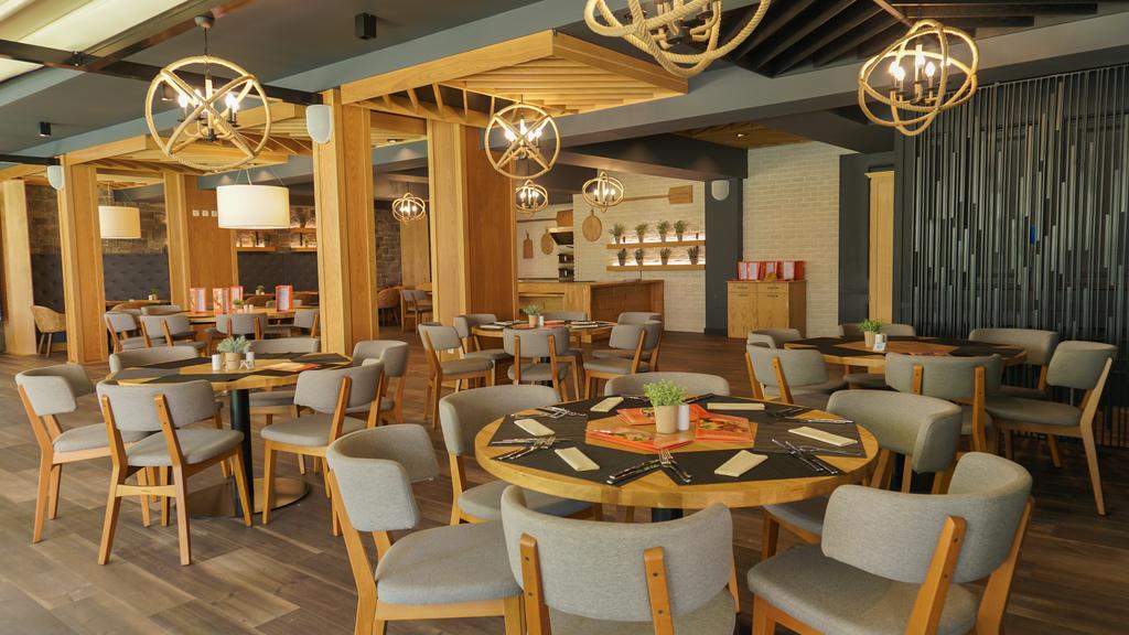 Dit Evrika Beach Club Hotel