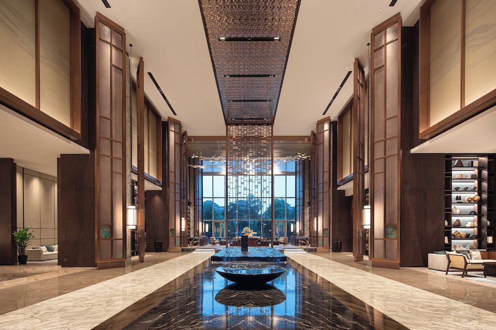 Hotel Hualuxe Haining By Ihg