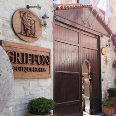 Hotel Griffon Boutique Class cazare Foca