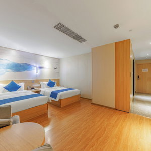 Hotel Guangzhou Hongcheng Hotel cazare Luopu