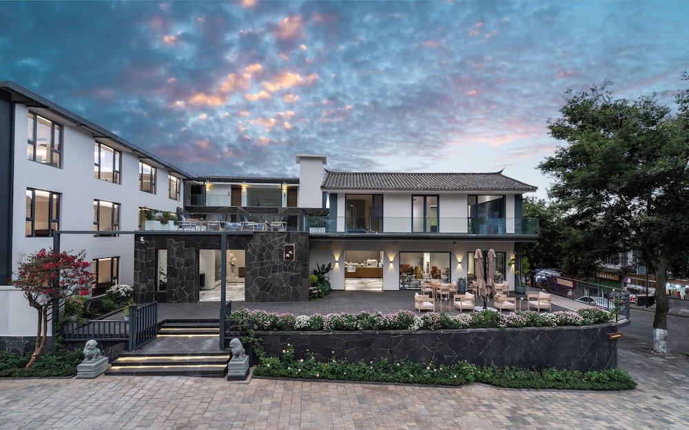 Hotel Neo-Garden