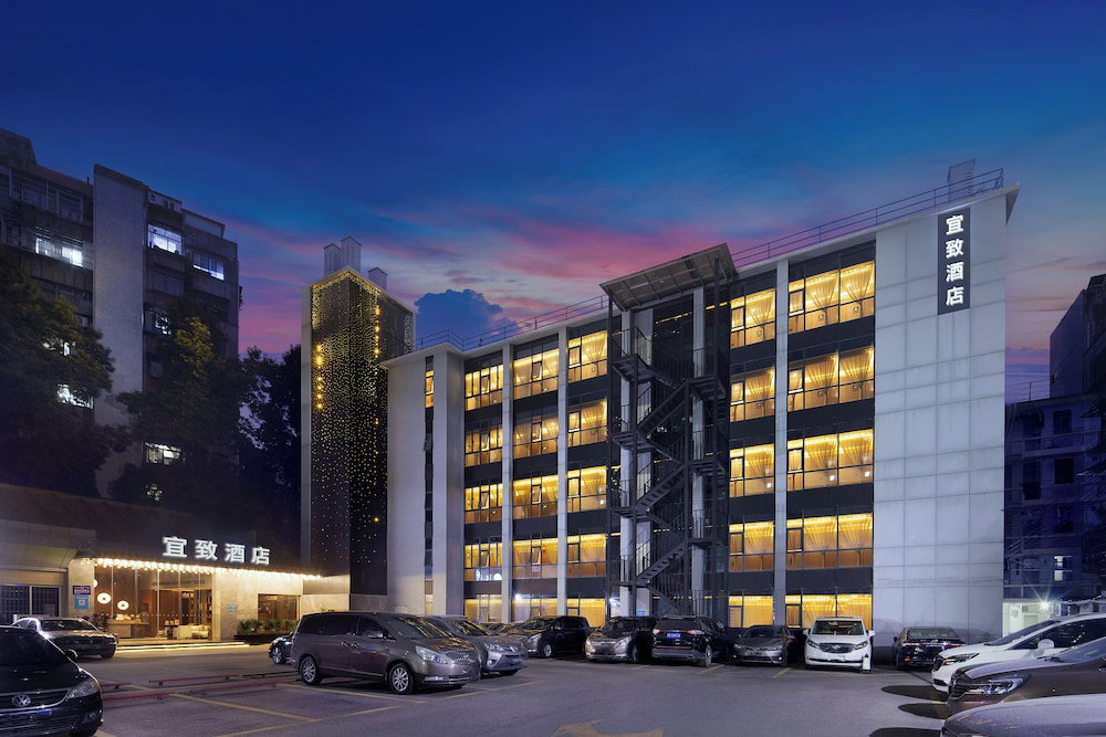 Hotel Echic Mercure International Hotel Guangzhou Railway Station Xiaobei Metro Station Branch