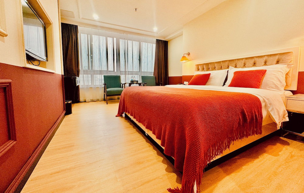 Hotel Carnation Business Hotel