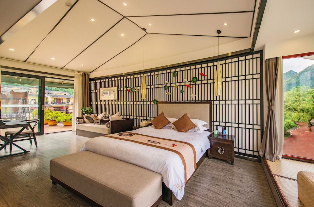 Hotel Peach Blossom Resort Hotel
