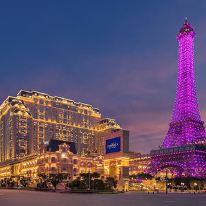 Hotel Paiza Lofts At Parisian cazare Lanhe