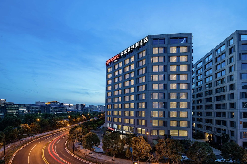 Hotel Hampton By Hilton Technology City