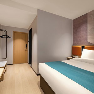Hotel Guang Dong Hotel cazare Luopu