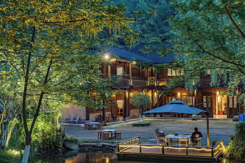 Hotel L Resident Dragon Cave Resort - Zhangjiajie