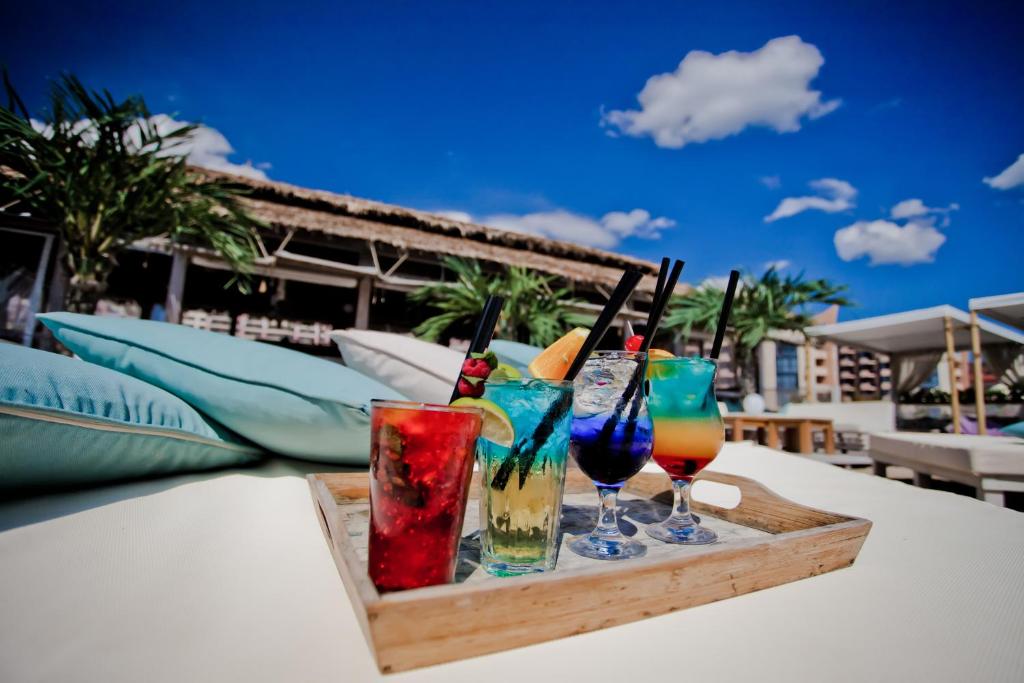 Dit Majestic Hotel