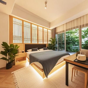 Hotel Room-Heinemann Hotel Standard King Room cazare Leshan
