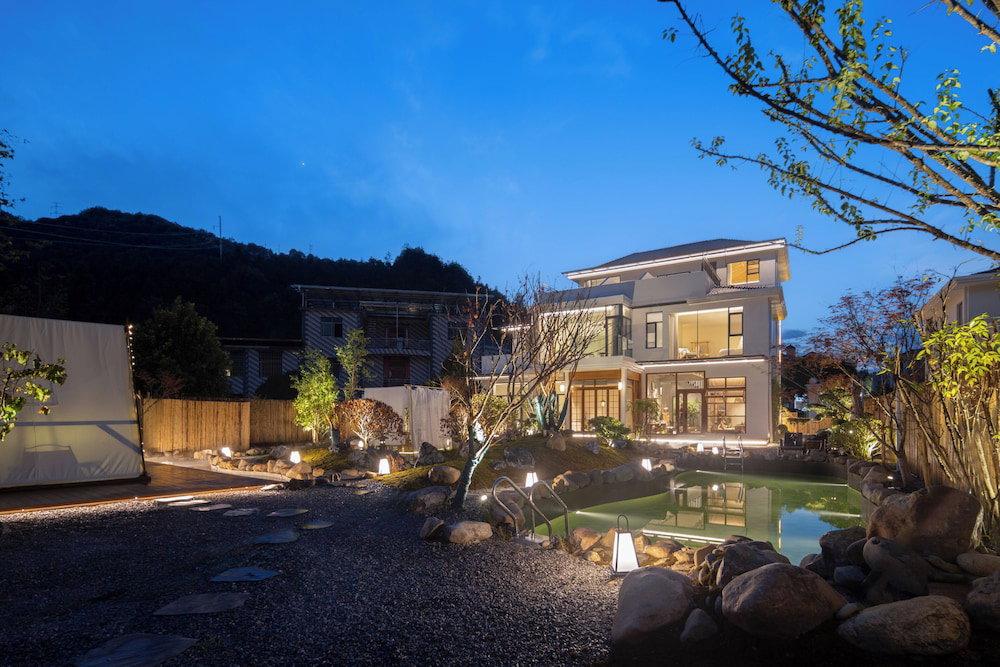 Hotel Qingmo Hidden Mid-Mountain Hotel