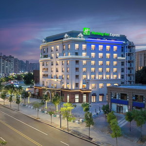 Hotel Holiday Inn Express Datong Pingcheng By Ihg cazare Datong