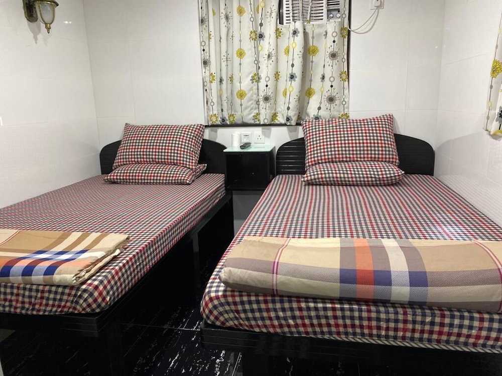 Hotel First Inn