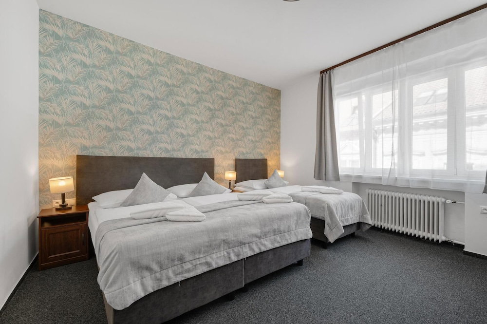 Hotel 7Days B&B
