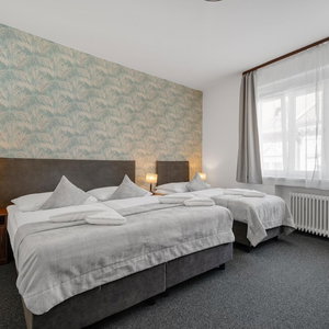 Hotel 7Days B&B cazare Bratislava