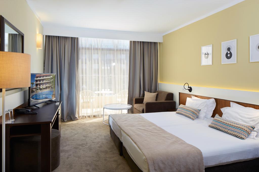Nobel Hotel