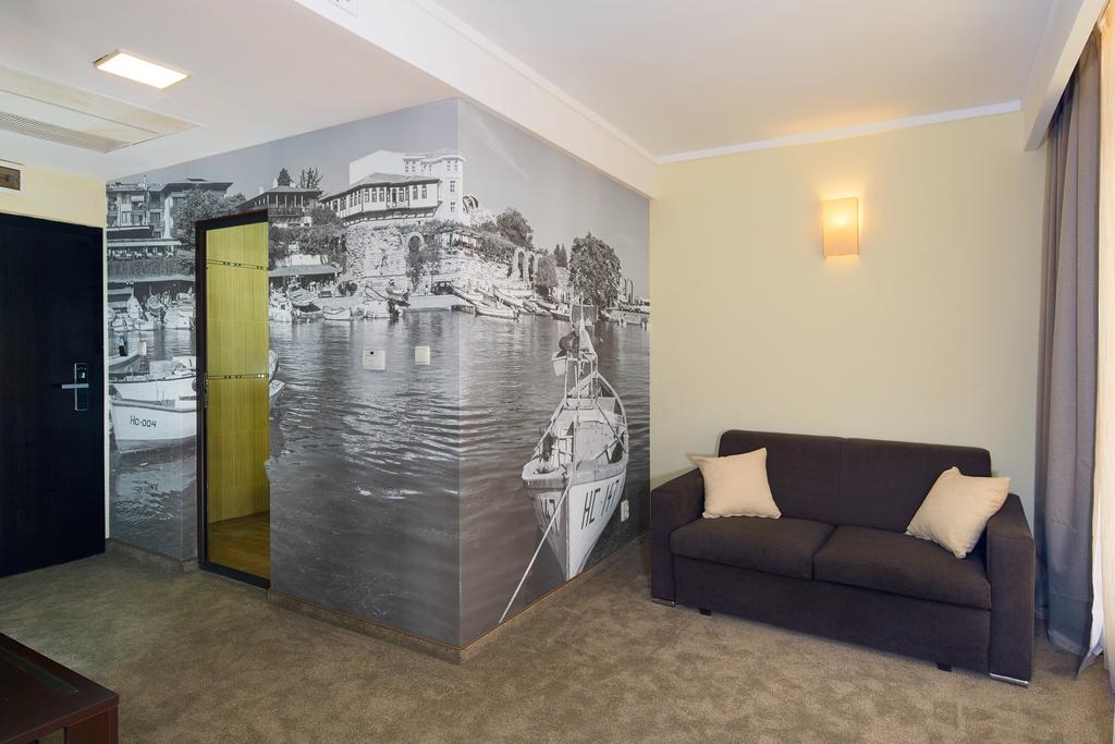 Nobel Hotel